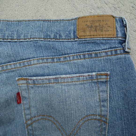 Levi's Blue Boot Cut Women Jeans - Picture 11 of 16